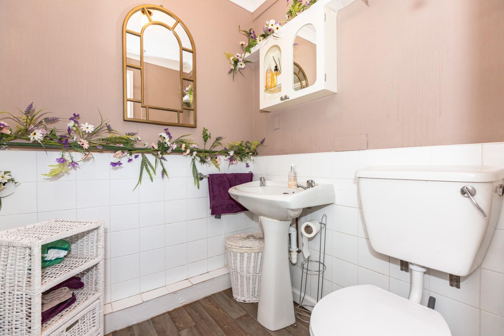 Lilliput Lane, West Cross, Swansea, SA3 5AQ